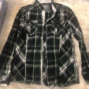 BKE Buckle Plaid Athletic Fit Medium men's shirt long sleeve button down